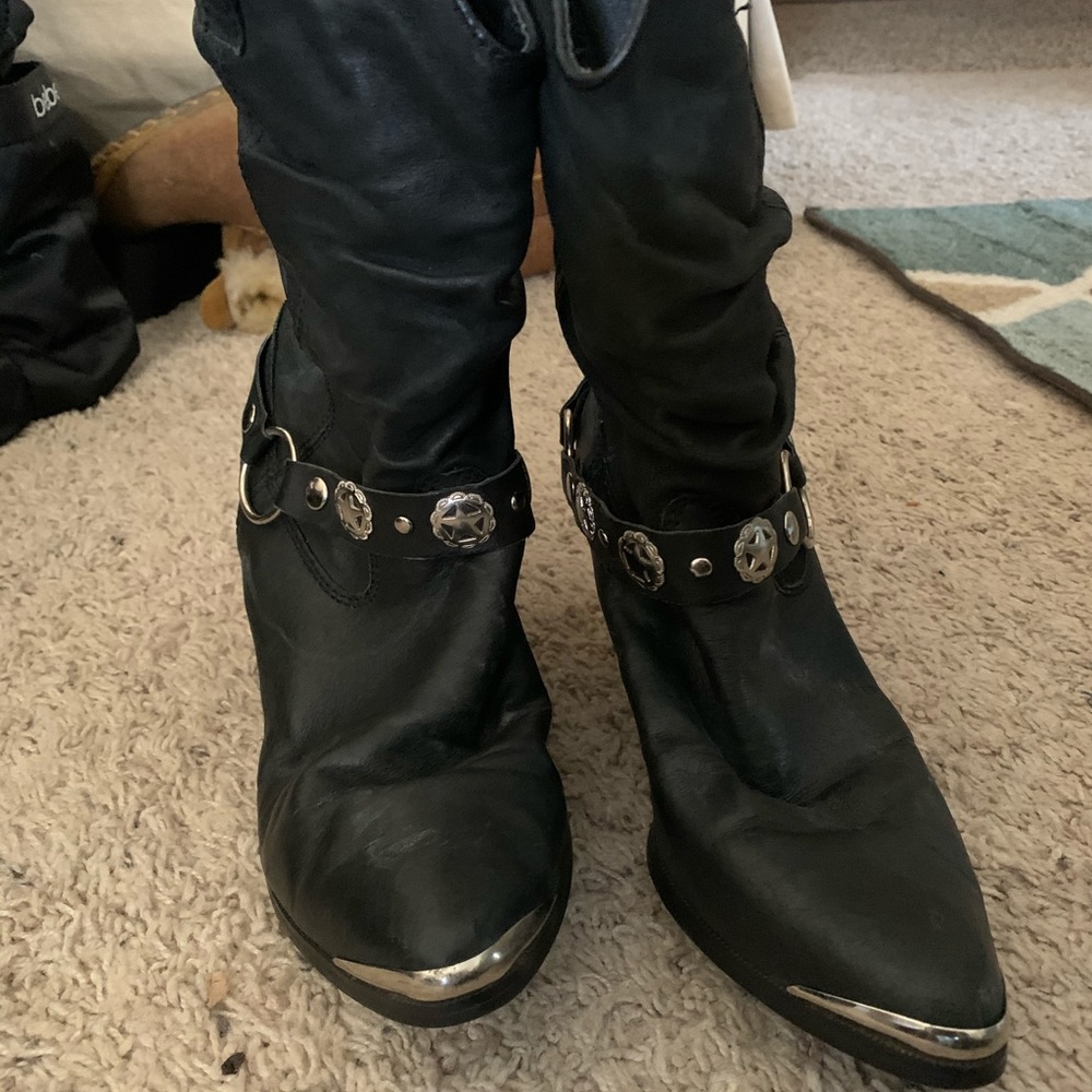 Dingo cowgirl boots